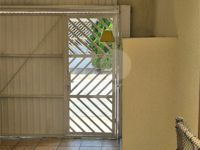 Casa à venda com 3 quartos, sendo 1 suíte,  em Jardim Prudência, São Paulo, SP