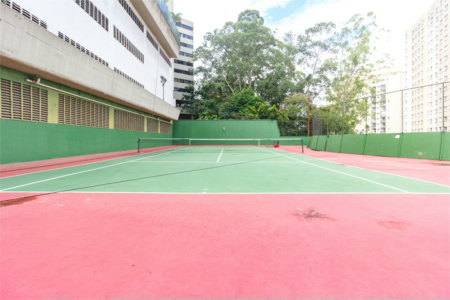 Apartamento à venda com 4 quartos, sendo 2 suítes,  em Jardim Parque Morumbi, São Paulo, SP
