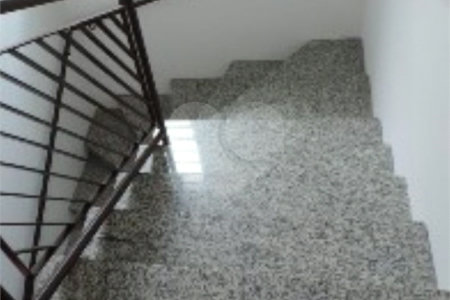 Sobrado à venda com 4 quartos em Vila Ipojuca, São Paulo, SP