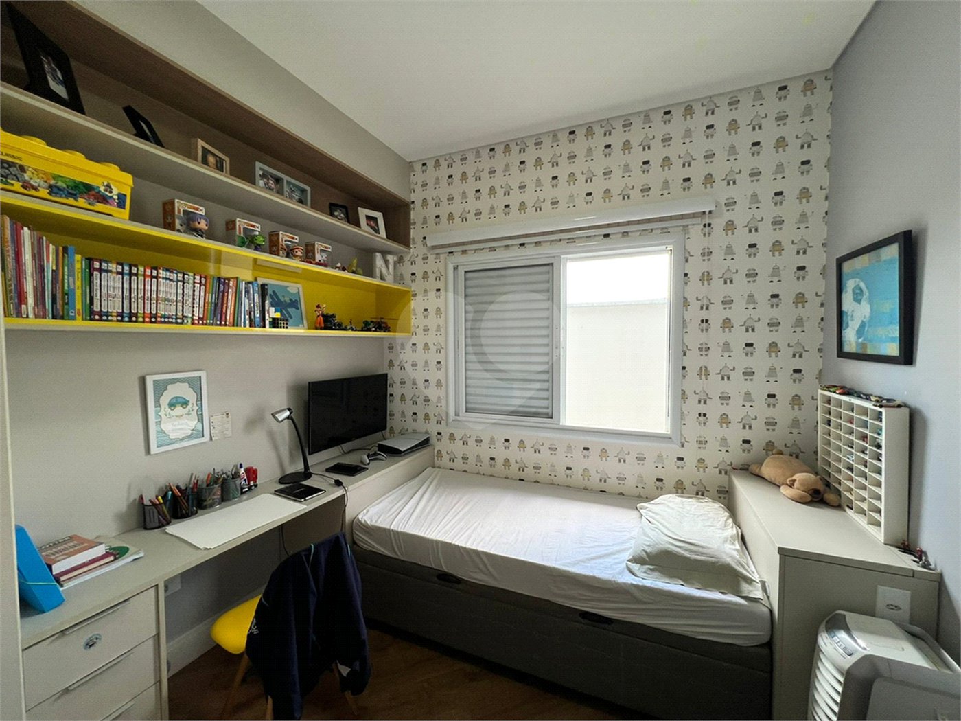 Casa à venda com 3 quartos, sendo 1 suíte,  no condomínio Golden Park Residence, Sorocaba - SP