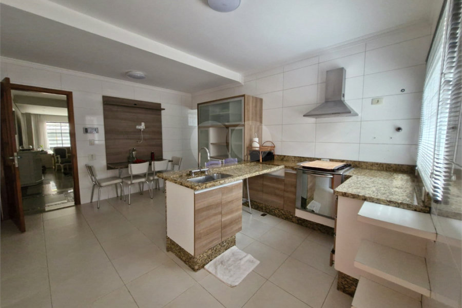 Casa à venda com 3 quartos, sendo 1 suíte,  em Santana, São Paulo, SP