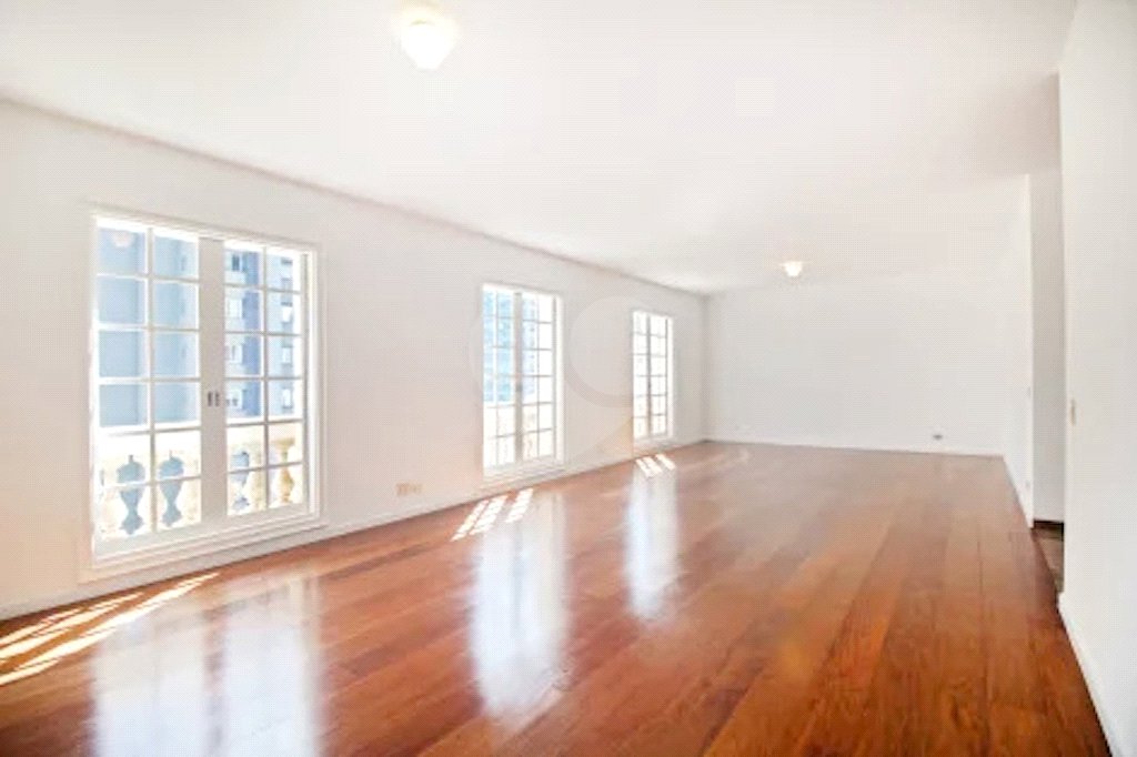 Apartamento à venda com 4 quartos, sendo 3 suítes, em Jardim Paulista, São Paulo, SP