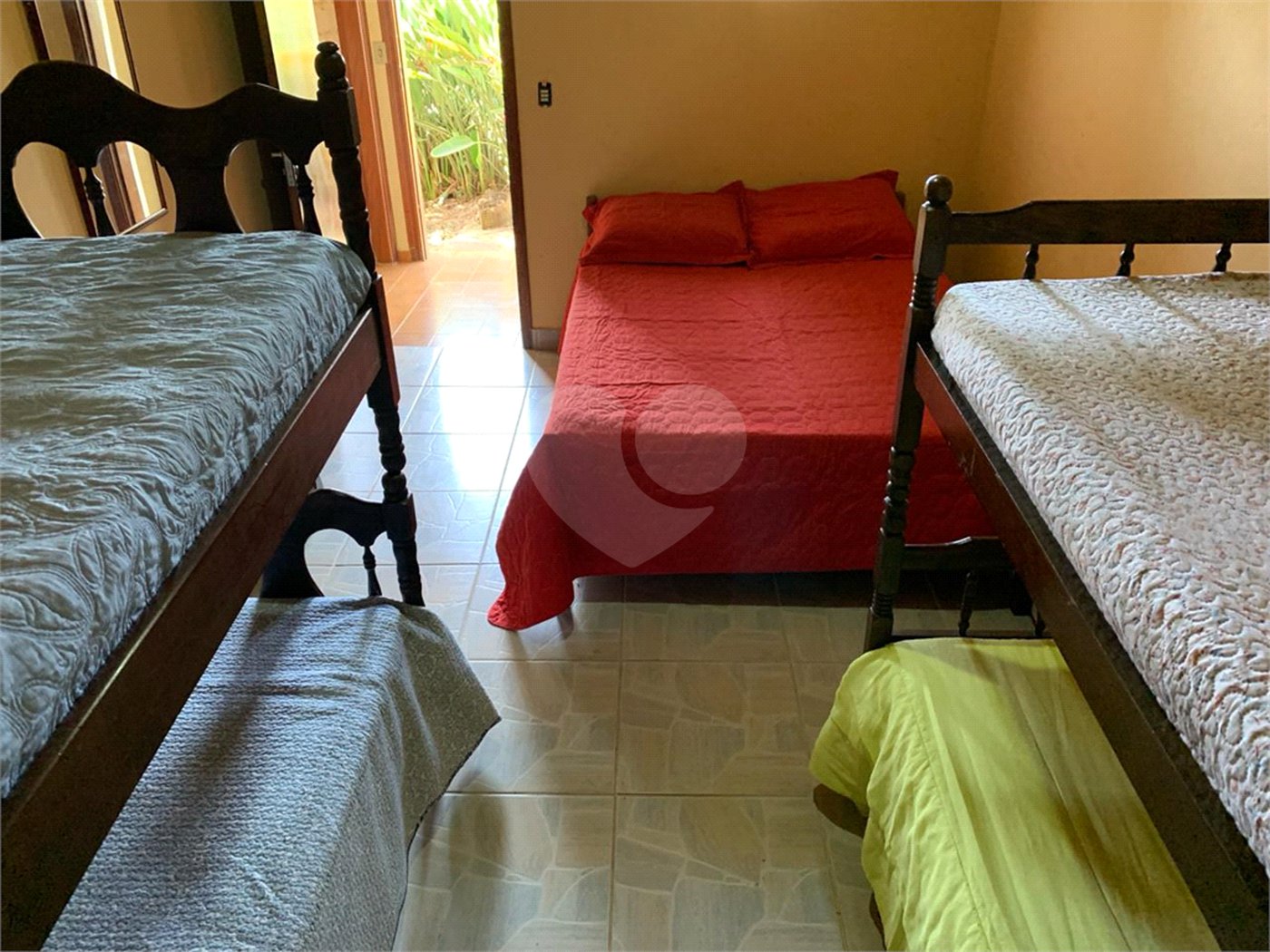 Chácara à venda com 4 quartos, sendo 1 suíte,  em Parque Residencial Atibaia, Atibaia, SP