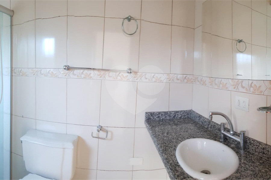 Sobrado à venda com 2 quartos, sendo 1 suíte, em Tremembé, São Paulo, SP