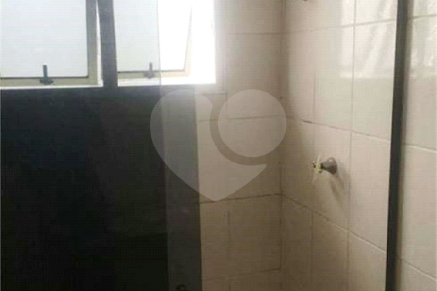 Casa à venda com 3 quartos, sendo 1 suíte, no condomínio Vila das Macieiras, São Paulo - SP