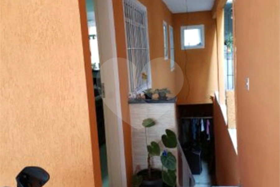 Sobrado à venda com 3 suítes em Jaraguá, São Paulo, SP