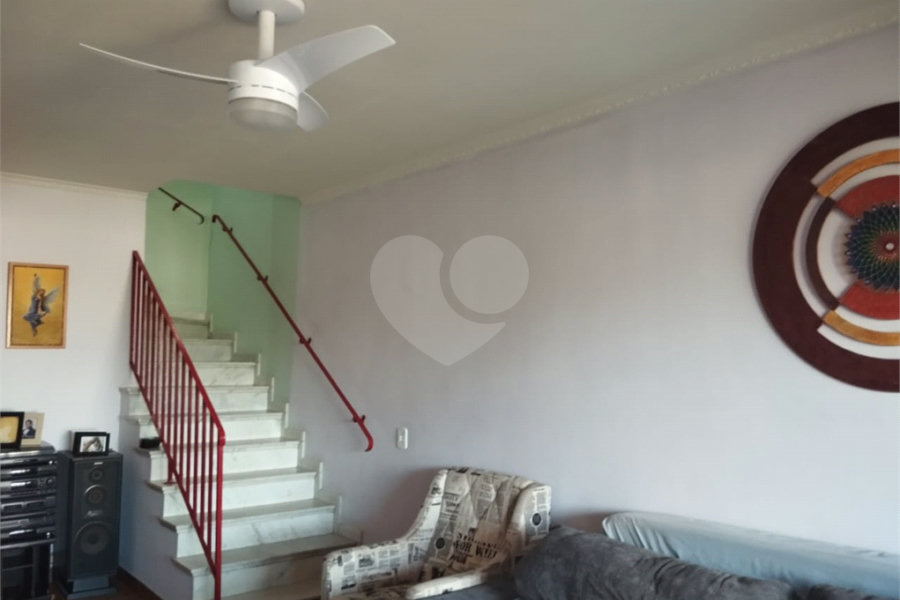 Sobrado à venda com 3 quartos em Vila Irmãos Arnoni, São Paulo, SP