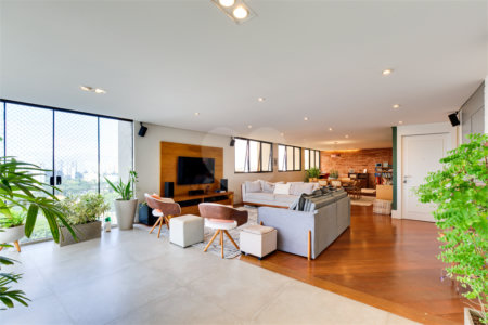 Apartamento à venda com 3 quartos, sendo 2 suítes,  em Alto da Boa Vista, São Paulo, SP