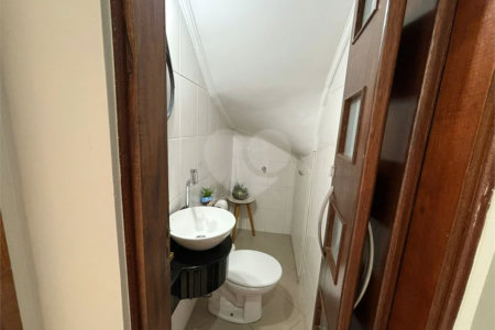 Casa à venda com 3 quartos, sendo 1 suíte, no condomínio Mira Estrela, São Paulo - SP