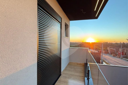 Casa à venda com 3 quartos, sendo 1 suíte, em Vila Joana, Jundiaí, SP