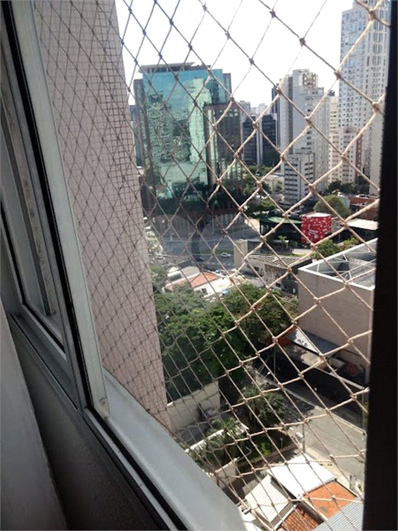 Apartamento à venda com 3 quartos em Vila Nova Conceição, São Paulo, SP