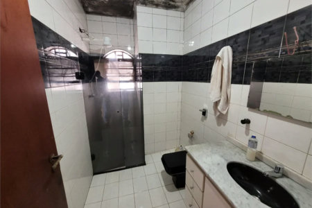 Casa à venda com 3 quartos, sendo 1 suíte,  em Parque da Lapa, São Paulo, SP