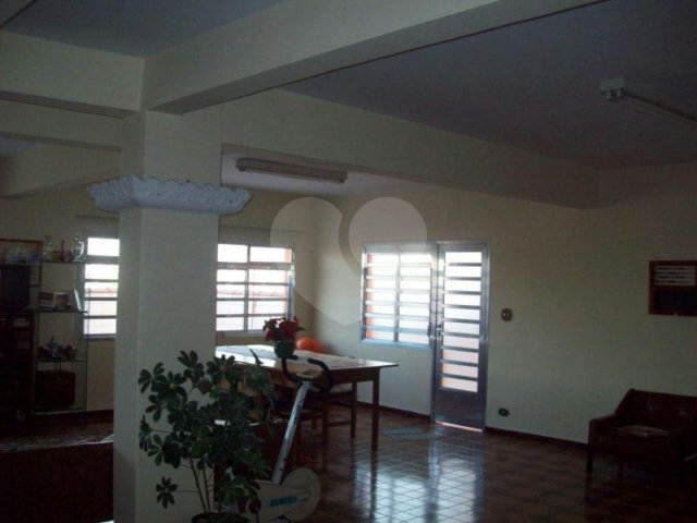 Casa Térrea à venda com 3 quartos, sendo 1 suíte,  em Vila Constança, São Paulo, SP