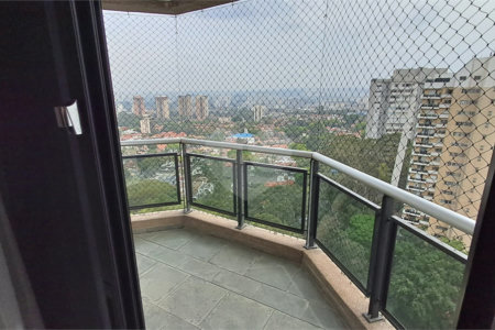 Apartamento para alugar com 4 quartos, sendo 3 suítes, em Santo Amaro, São Paulo, SP