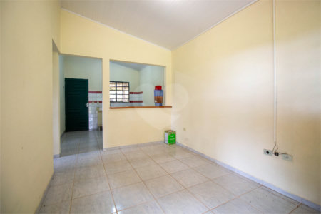 Casa à venda ou para alugar com 5 quartos, sendo 2 suítes, no condomínio Restinga Verde, São Roque - SP