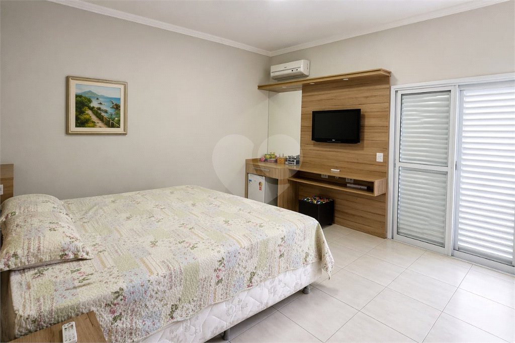 Casa à venda com 3 quartos, sendo 1 suíte, no condomínio Golden Park Residence, Sorocaba - SP