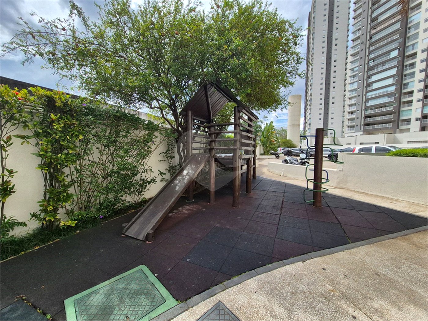 Apartamento à venda com 2 quartos em Vila Anastácio, São Paulo, SP