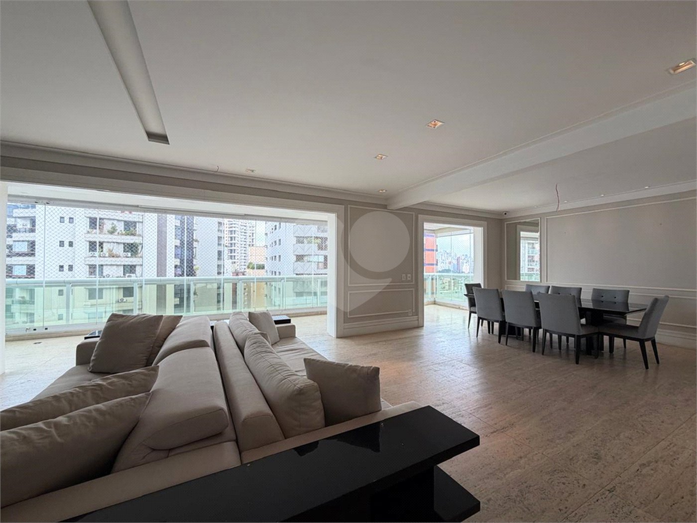 Apartamento à venda com 4 quartos, sendo 3 suítes, em Itaim Bibi, São Paulo, SP