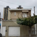 Sobrado à venda com 3 suítes em Vila Gumercindo, São Paulo, SP