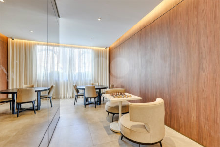 Apartamento à venda com 3 quartos, sendo 2 suítes, em Santo Amaro, São Paulo, SP