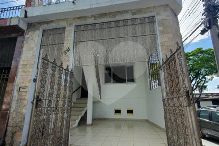 Sobrado à venda ou para alugar com 2 quartos em Vila Marieta, São Paulo, SP