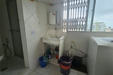 Cobertura à venda com 3 quartos, sendo 1 suíte,  no Centro, Cabo Frio, RJ