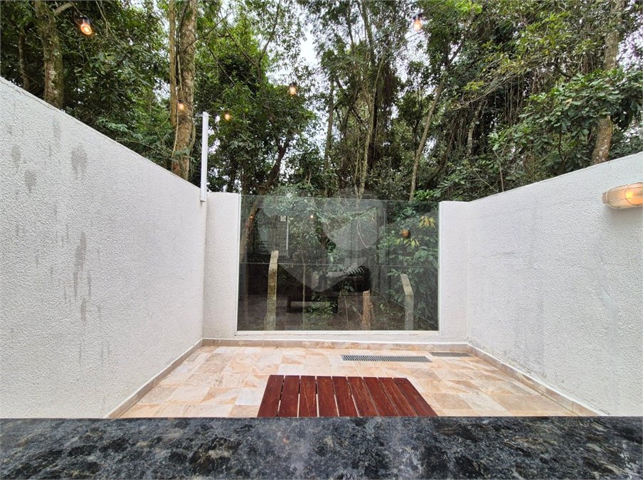 Sobrado à venda com 3 quartos, sendo 1 suíte,  em Vila Pedra Branca, São Paulo, SP