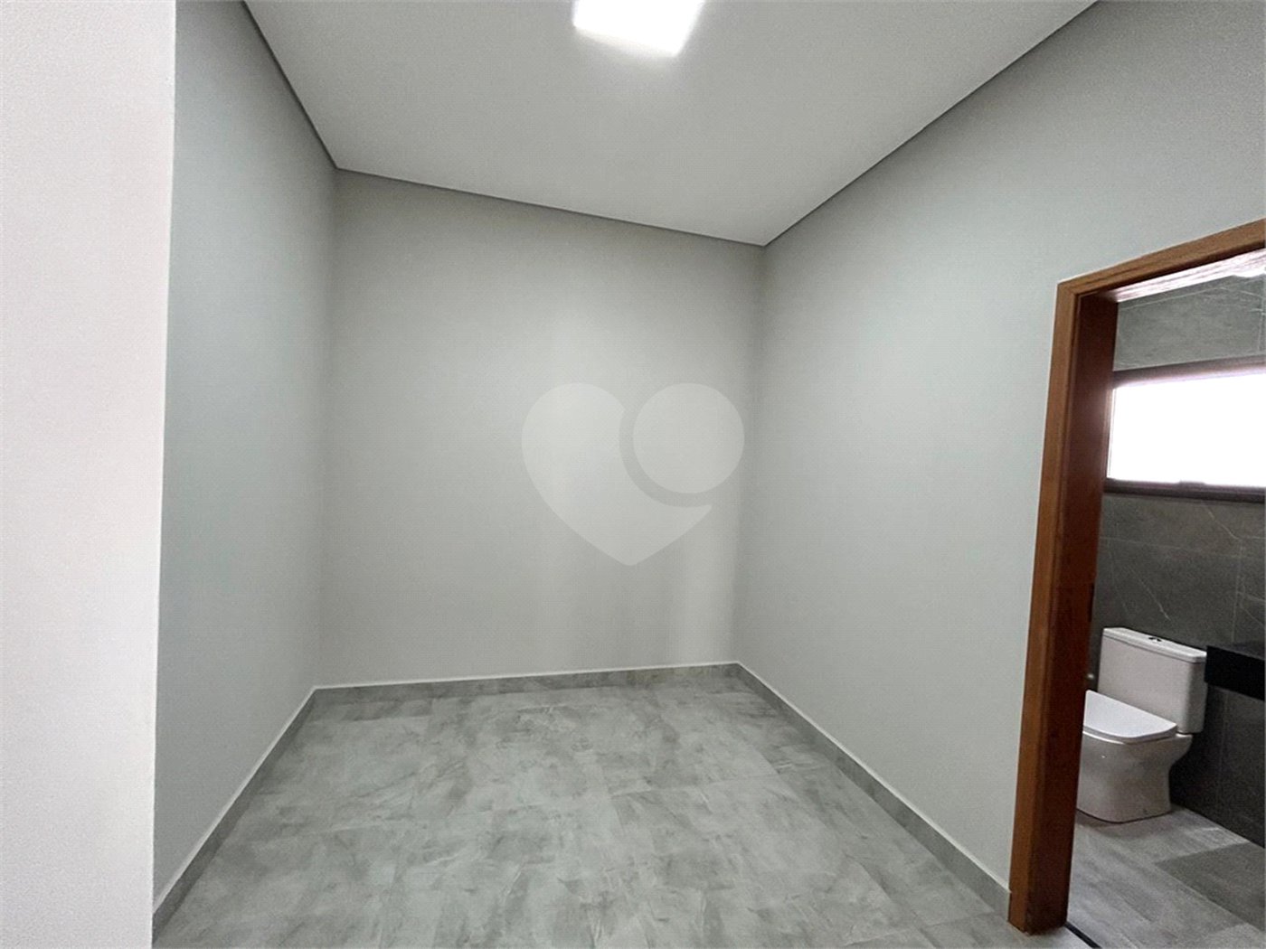 Casa à venda com 3 quartos, sendo 2 suítes, no condomínio Ibiti Reserva, Sorocaba - SP