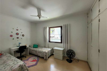 Sobrado à venda com 6 quartos, sendo 2 suítes, em Vila Romana, São Paulo, SP
