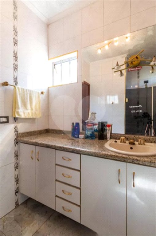 Sobrado à venda com 5 quartos, sendo 4 suítes, em Vila Galvão, Guarulhos, SP