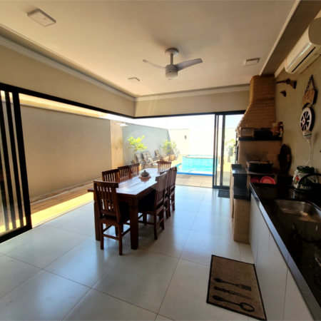 Casa à venda com 3 suítes em Ribeirânia, Ribeirão Preto, SP