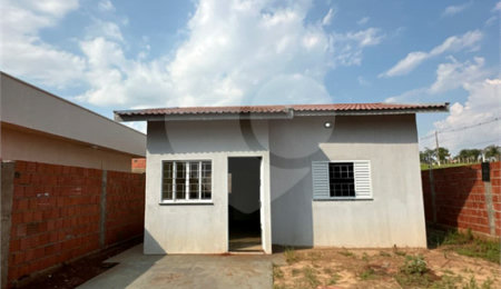 Casa à venda com 2 quartos em Residencial Solaris, Ponta Porã, MS