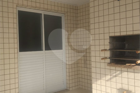 Apartamento à venda com 2 suítes em Guilhermina, Praia Grande, SP