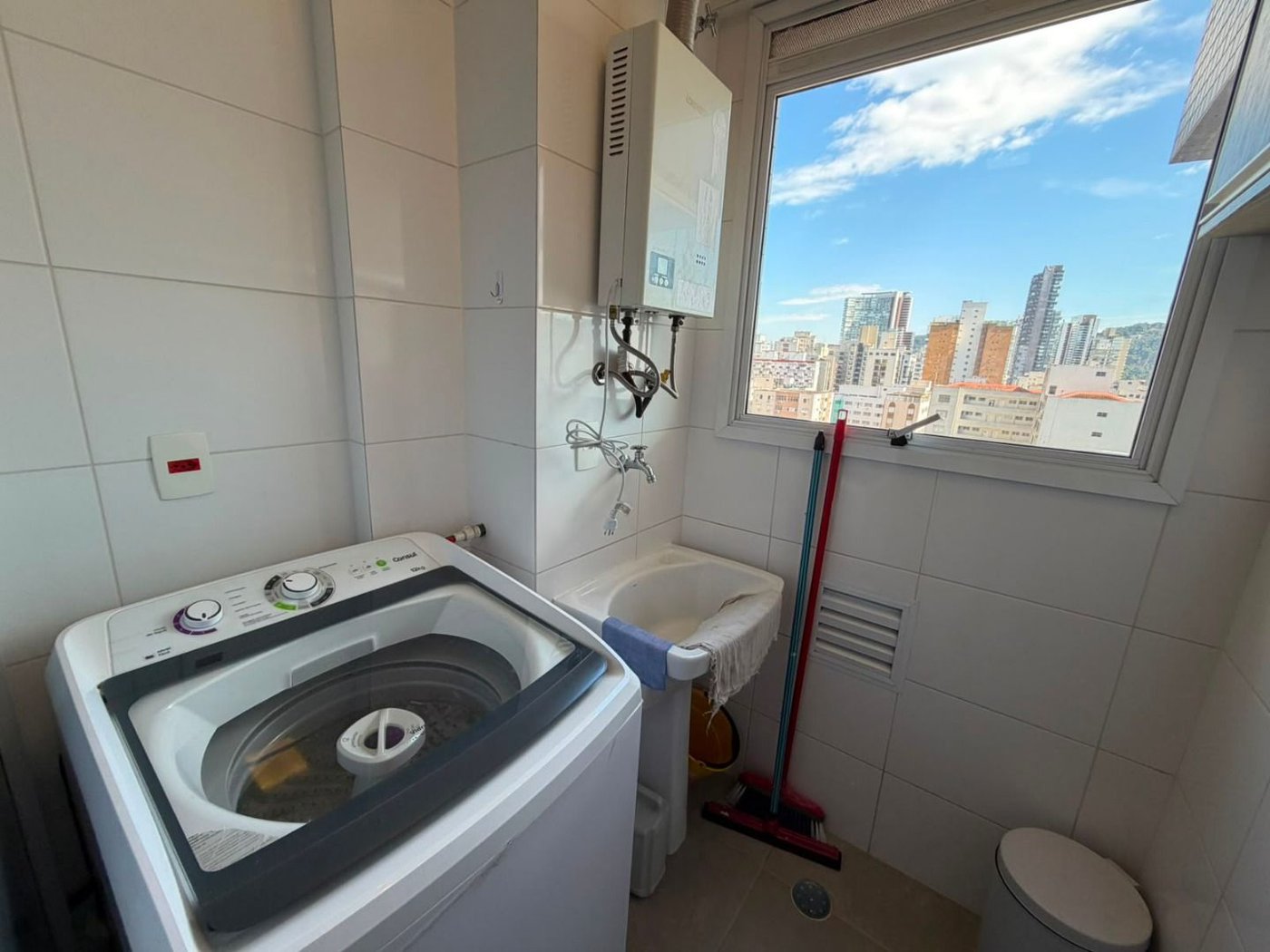 Apartamento com 2 dormitórios à venda, 72 m² por R$ 1.350.000,00 - Gonzaga - Santos/SP