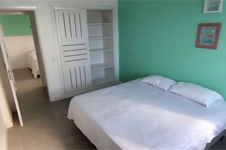 Apartamento Residencial à venda, Pitangueiras, Guarujá - AP0444.