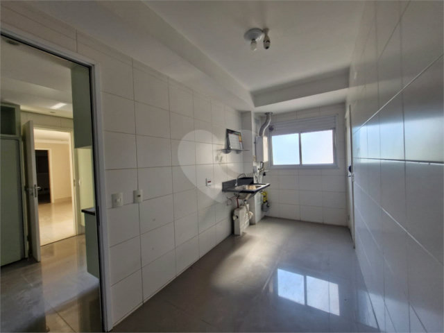 Apartamento para alugar com 3 suítes em Santana, São Paulo, SP