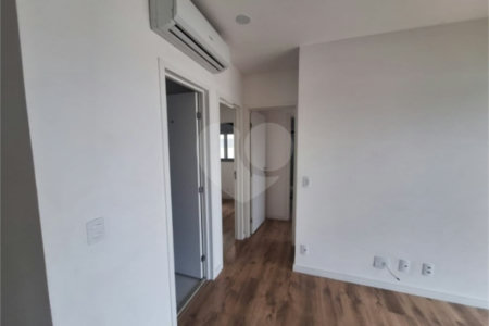 Apartamento à venda com 2 quartos, sendo 1 suíte,  em Vila Esperança, São Paulo, SP