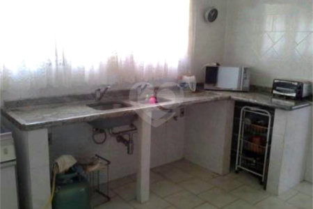 Casa à venda com 5 quartos, sendo 1 suíte,  no condomínio Chacaras do Lago, Vinhedo - SP