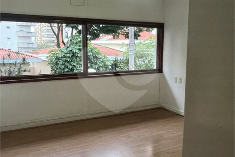 Sobrado à venda com 4 quartos, sendo 3 suítes, em Santana, São Paulo, SP