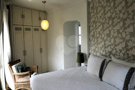 Apartamento à venda com 3 quartos, sendo 1 suíte, em Vila Andrade, São Paulo, SP