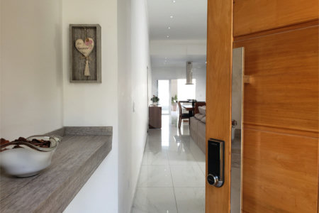 Casa à venda com 3 suítes no condomínio Residencial Veredas, Mogi das Cruzes - SP