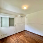 Casa à venda com 4 suítes no condomínio Recanto Impla, Carapicuíba - SP