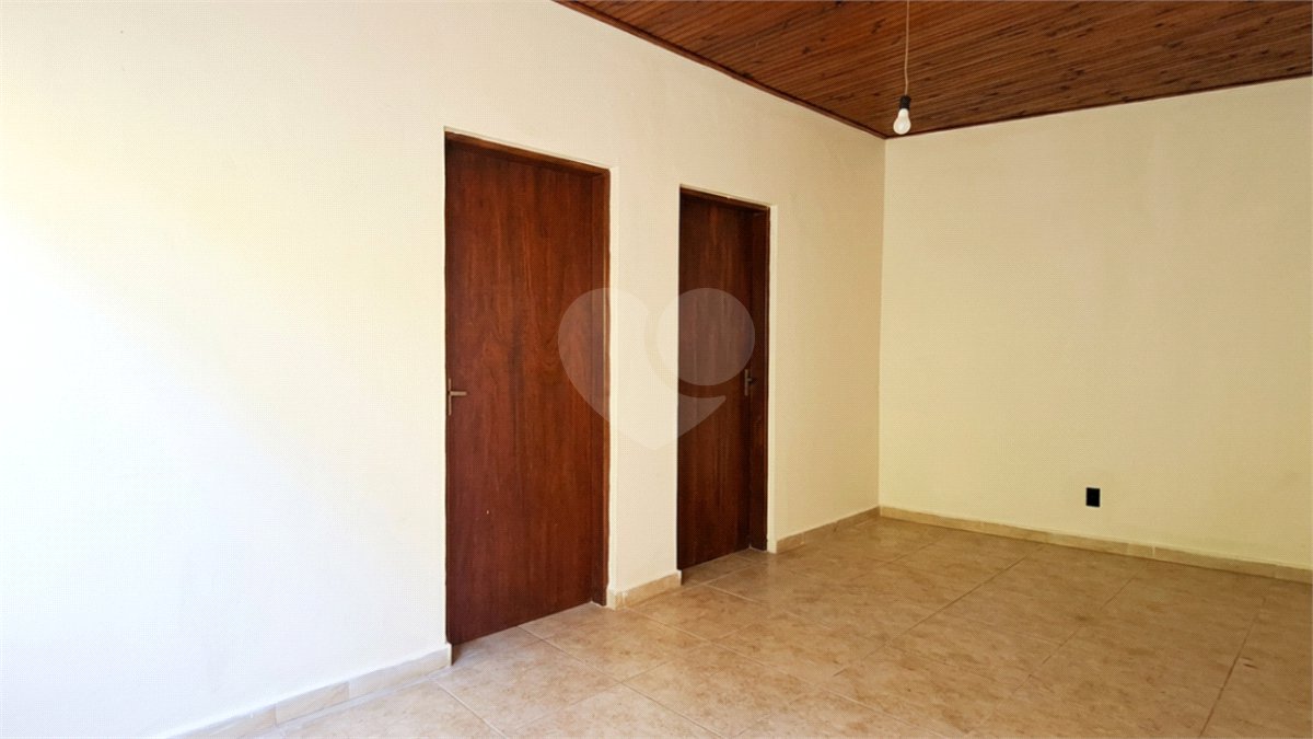 Chácara à venda com 3 suítes em Vila Xisto, São Miguel Arcanjo, SP