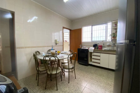 Sobrado à venda com 3 quartos, sendo 1 suíte, em Vila Ipojuca, São Paulo, SP