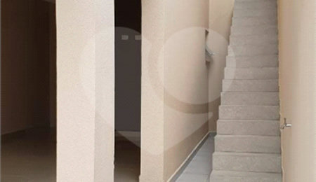 Casa à venda com 3 quartos, sendo 1 suíte,  em Vila Santa Rosália, São Roque, SP