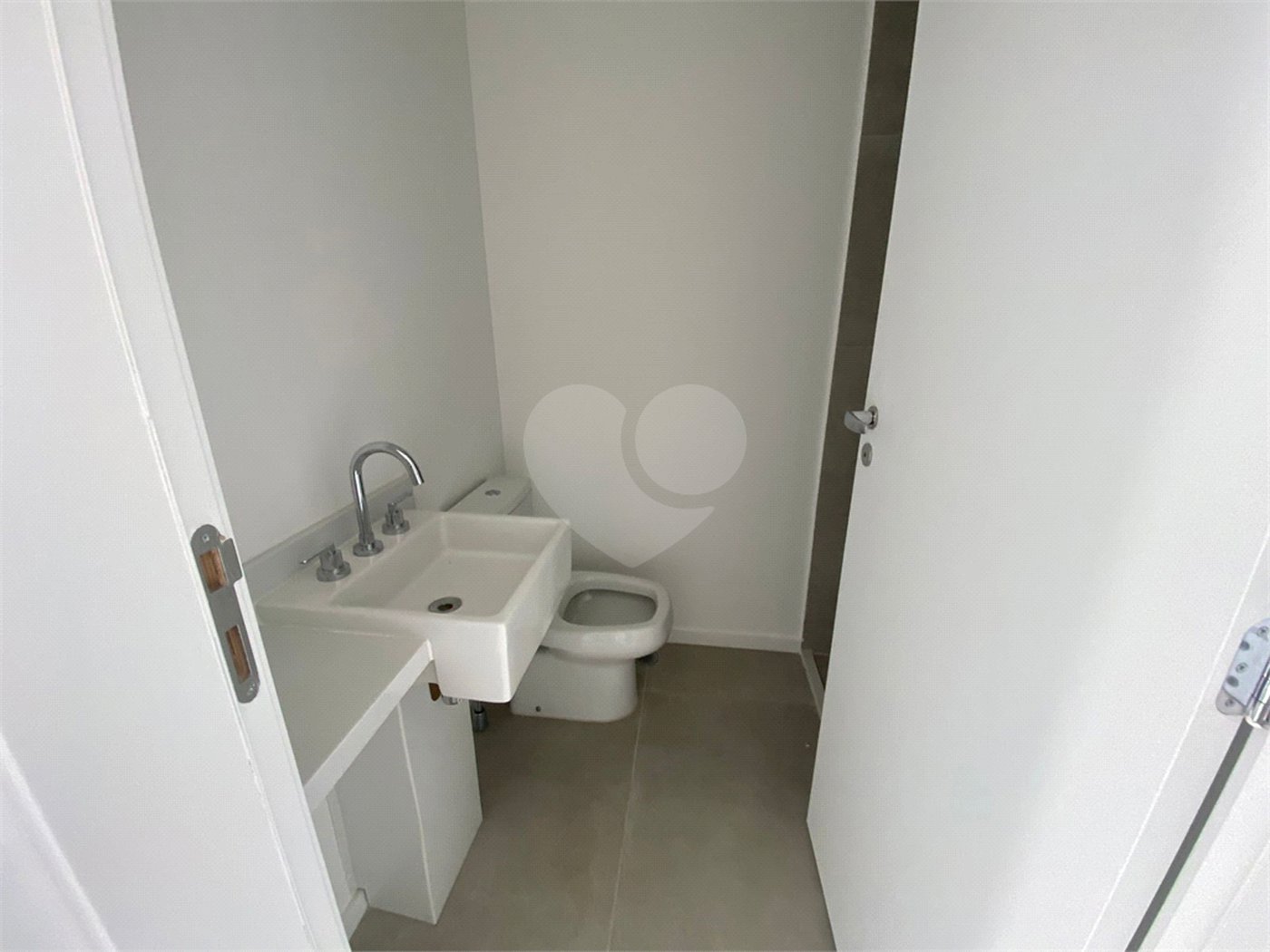 Apartamento à venda com 3 suítes em Jardim das Acácias, São Paulo, SP