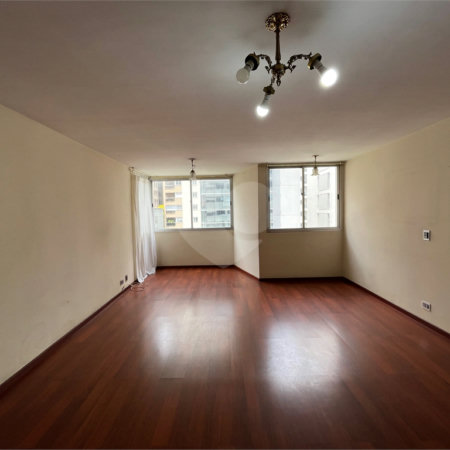 Apartamento à venda com 3 quartos, sendo 1 suíte, em Itaim Bibi, São Paulo, SP