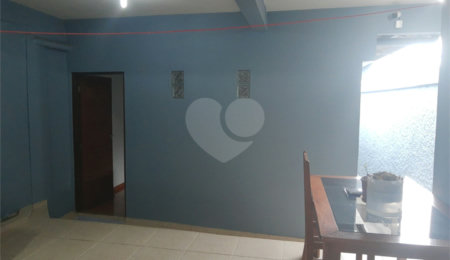 Sobrado à venda com 3 quartos, sendo 1 suíte, em Jardim Helga, São Paulo, SP