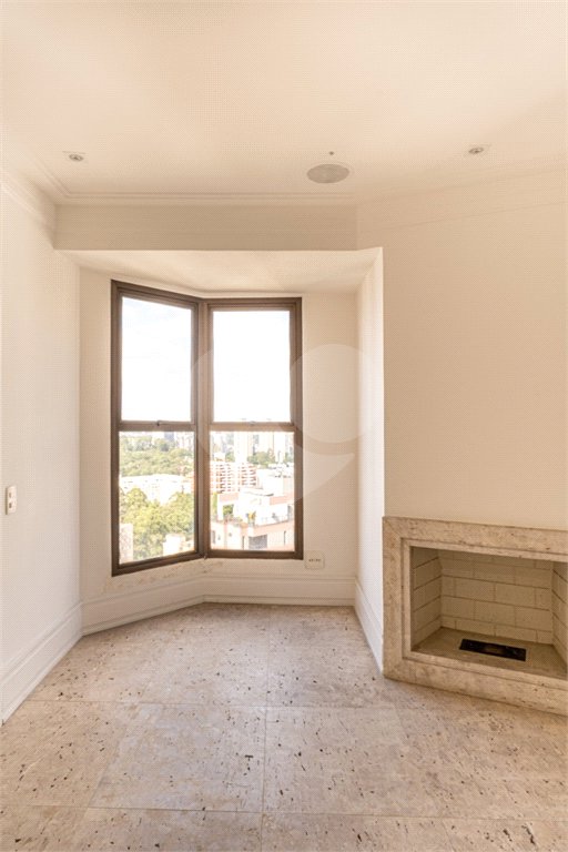 Apartamento à venda com 4 quartos, sendo 3 suítes, em Vila Andrade, São Paulo, SP