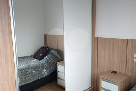 Apartamento à venda com 3 quartos, sendo 1 suíte, em Santo Amaro, São Paulo, SP